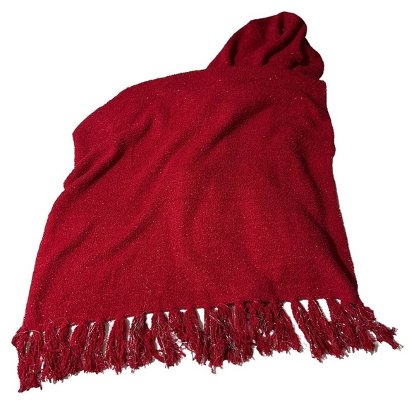 Aegean Apparel 2 Piece Cozy Set Red Silver Plush Blanket Wrap & Socks 25x80” NWT - Picture 14 of 16